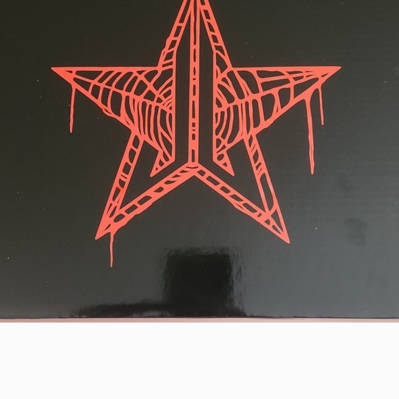 NWT Jeffree Star Limited Edition Spiderweb Black Soft Touch Hand Mirror - Picture 4 of 6